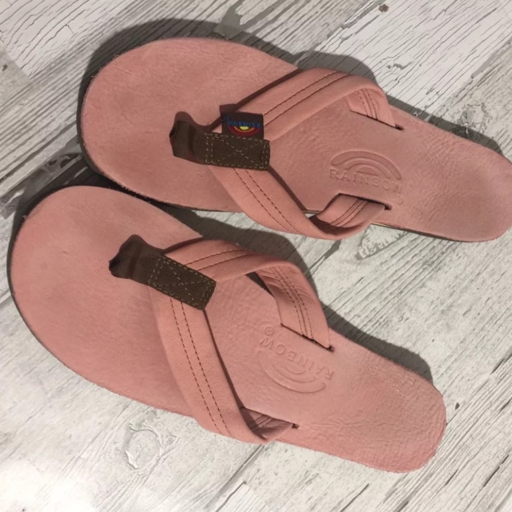 XXSOLDXXWomen’s Rainbow Flip Flops - Picture 1 of 5